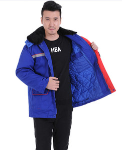 艳蓝拼红防静电石油棉服